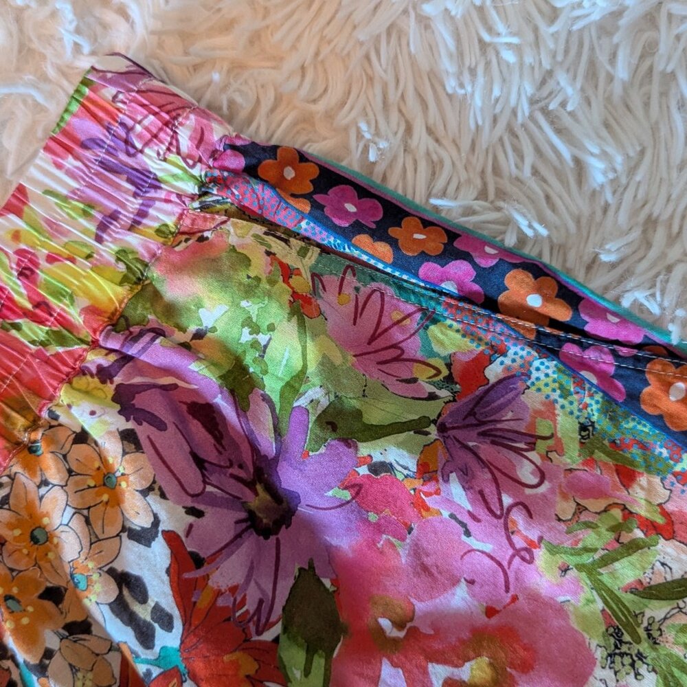 Johnny Was shorts and Top outfit - new without tags - size M - Picture 4 of 5